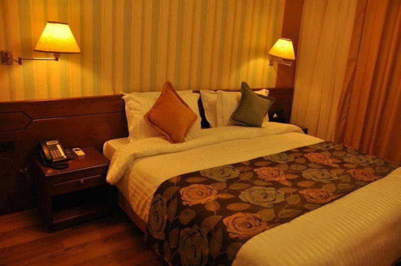 ביירות Orient Prince Hotel מראה חיצוני תמונה