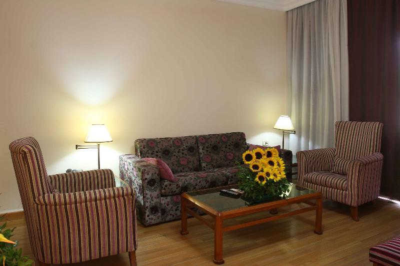 ביירות Orient Prince Hotel מראה חיצוני תמונה